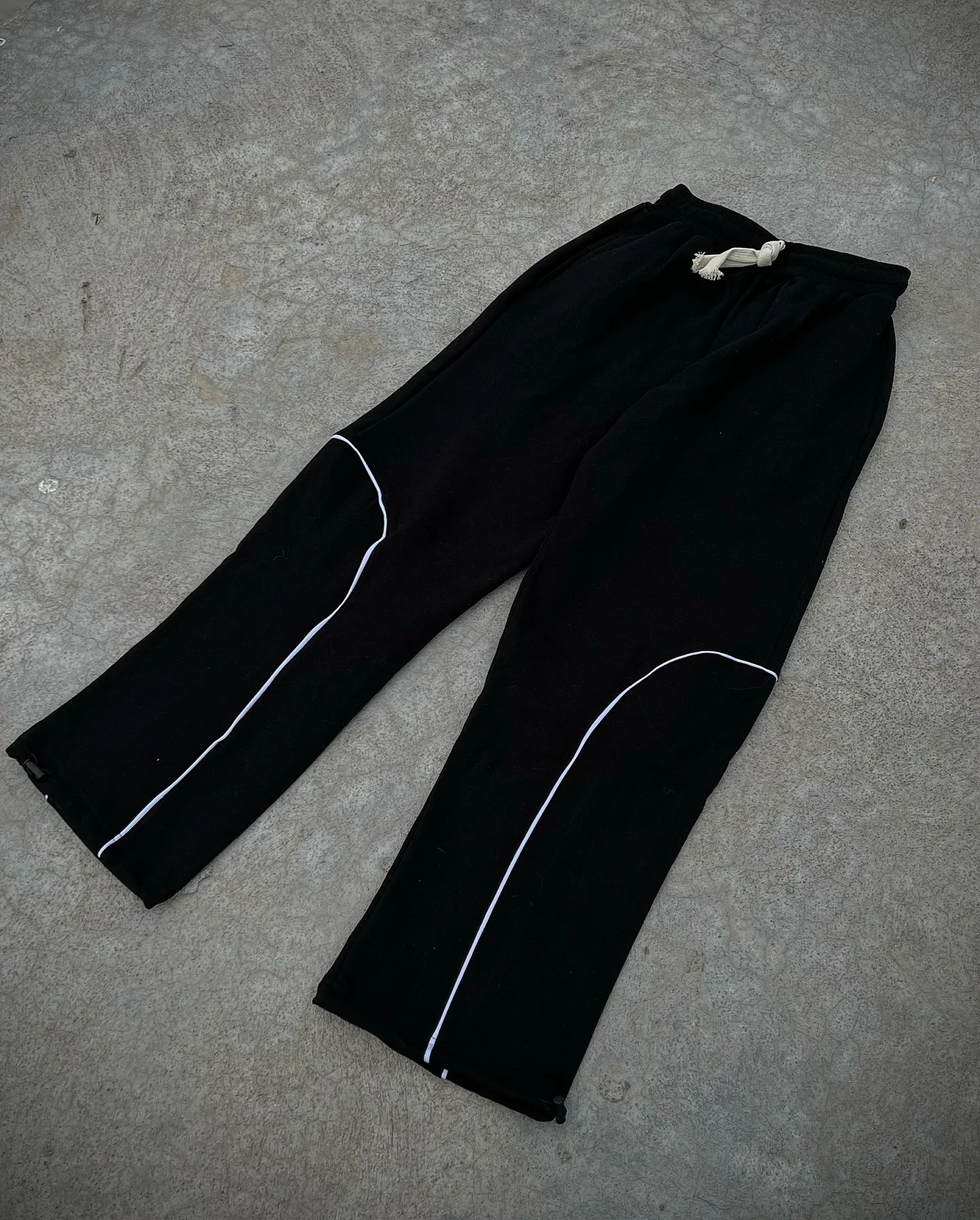 Y2K mens sports shoes twopiece hiphop embroidery zipper hooded sweatshirt Harajuku casual black shirt pants set 241211