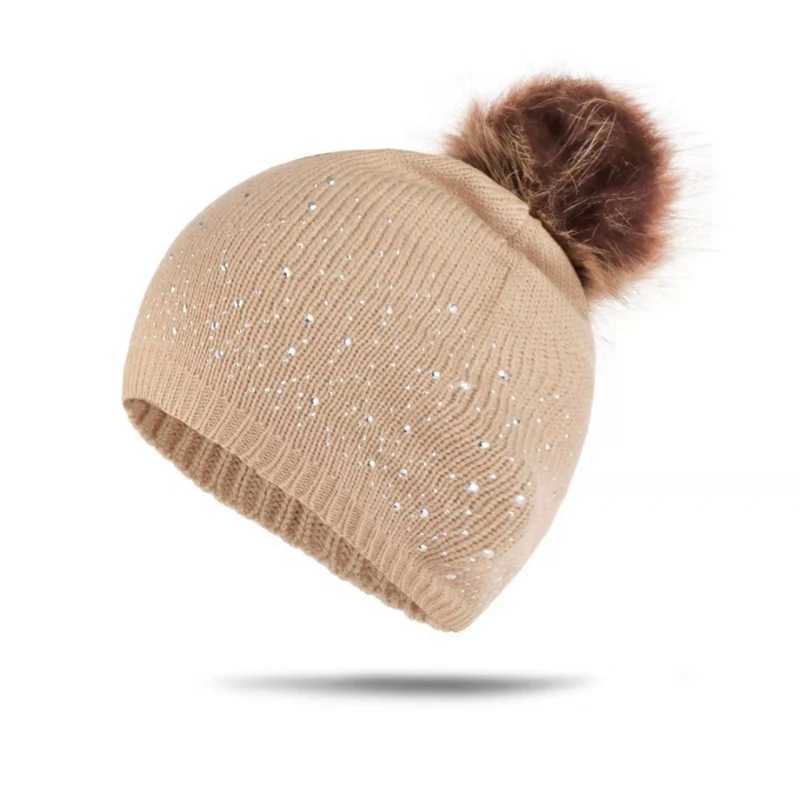 WZCX Fashion Rhinestone Inlay Solid Color Baby Pompom Hat Keep Warm Casual Tide Girls Hats ChildrenS Winter CapXJ241213