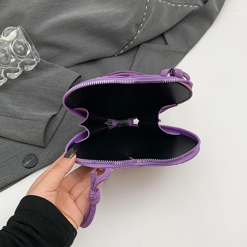 Totes Suede Leather Women Handbags Cute Ladies Heart Shaped Shouder Bag Fashion Love Purse Clutches Female Rivet Crossbody Mini zhanyishengli