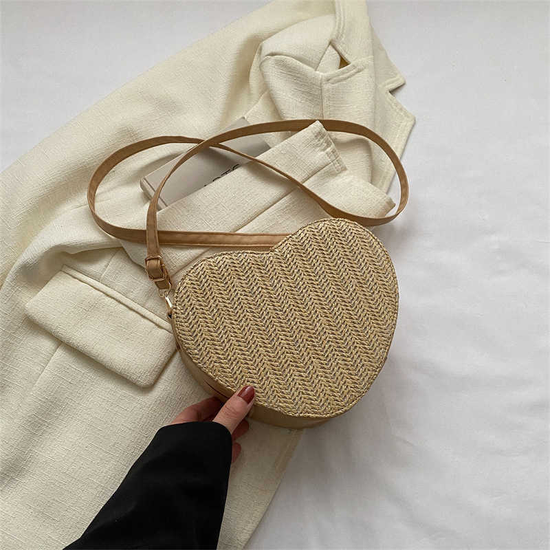 Fashion Simple and Beautiful Love Bag Summer New Fashion and Popular Shoulder Bag Casual Commuter Crossbody Womens Bag