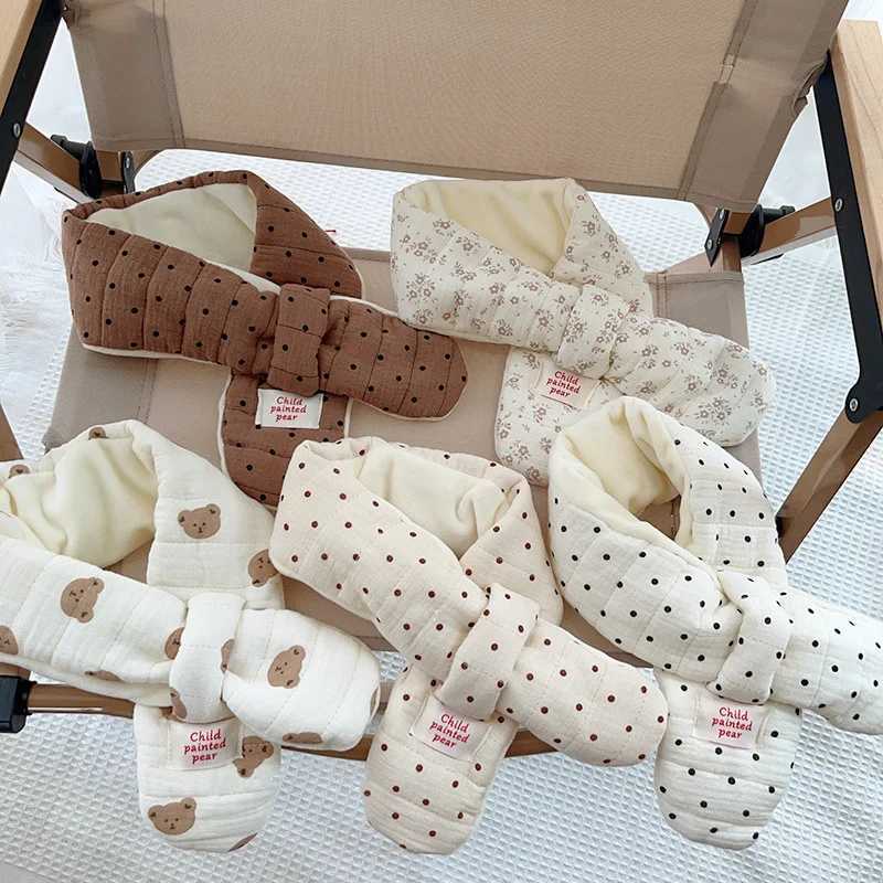 Scarves Wraps Thicken Cotton Baby Scarf Cute Print Children Short Scarves Korean Kids Cross Neckerchief Collar Winter Warm Toddler Neck Covers H241213