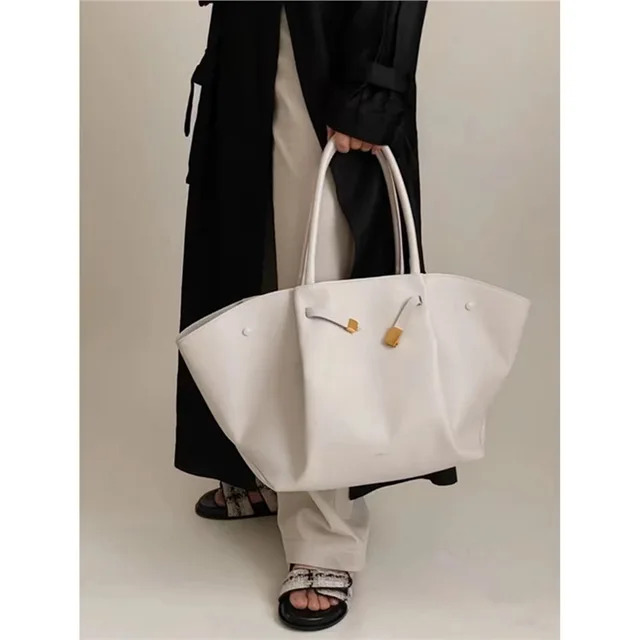 Niche Design Autumn And Winter New Casual Versatile Frosted Suede Belt Buckle Portable Bat Shoulder Armpit Women's Bag PU Cartoon