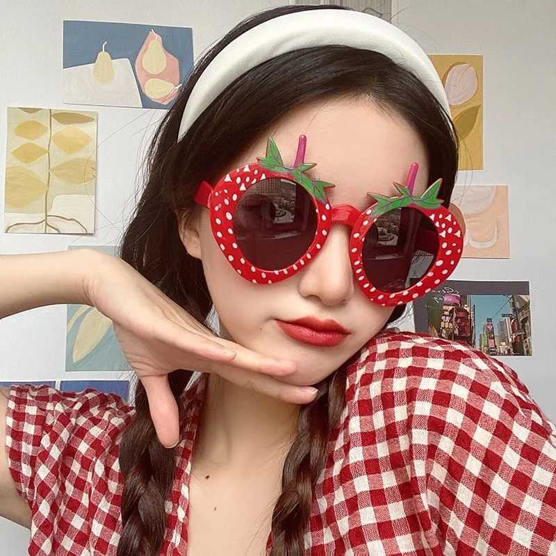 Sunglasses Strawberry Party Glasses Picnic Party Sunglasses Photo Decorations Funny Birthday Summer Party Prop Adult Kids Cute Dress Up Toy H241213