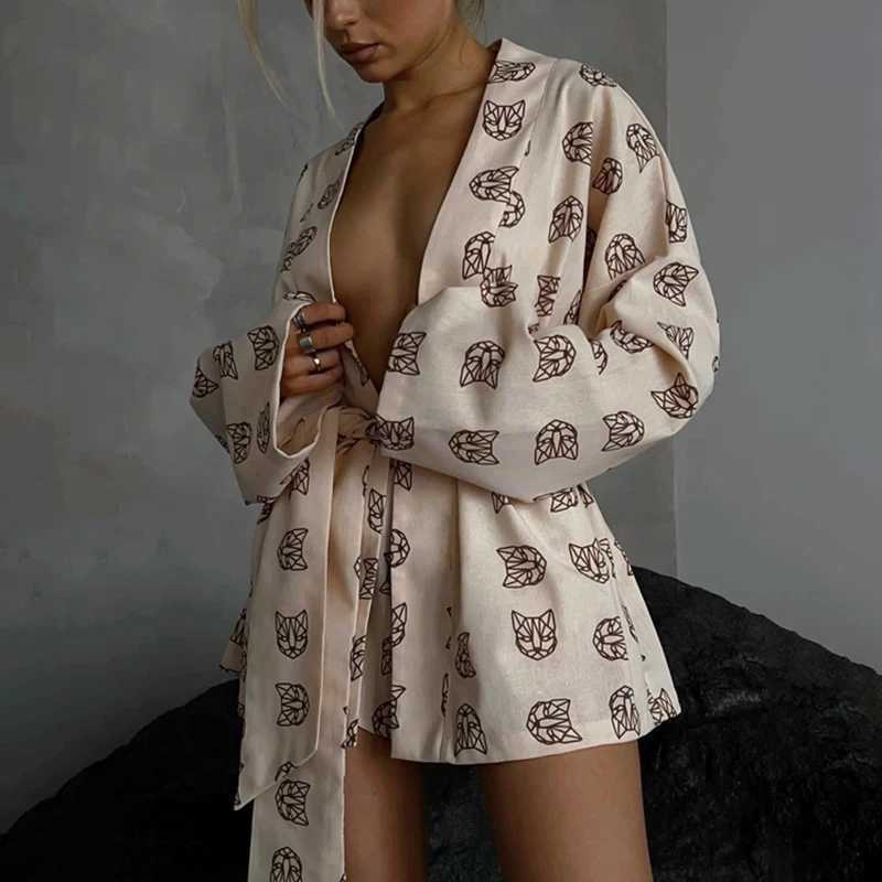 Women's Two Piece Pants Summer Two Piece Short Set New Loose Long Slved Womens Printed Casual Shirt With High Waisted Shorts Suit Y241213PH8I