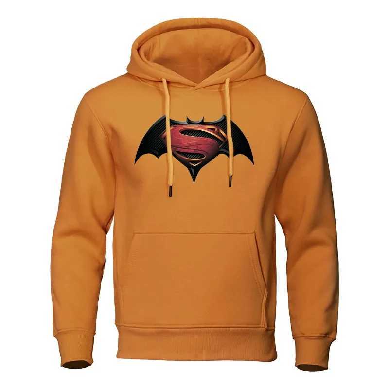 Bat pattern printed hoodie mens casual and comfortable hoodie loose wool hip-hop clothing fashionable win street clothing mens style W241213