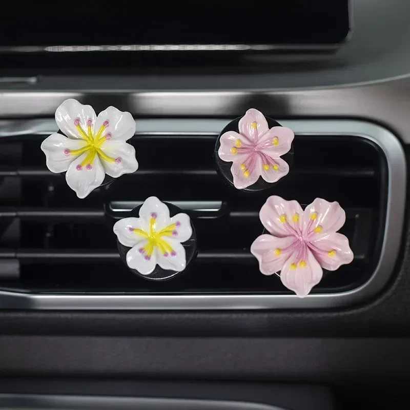 2pcs Car Perfume Clip Air Outlet Car Air ener Peach Blossom Aroma Diffuser Car Decoration Accessories AirXJ241213