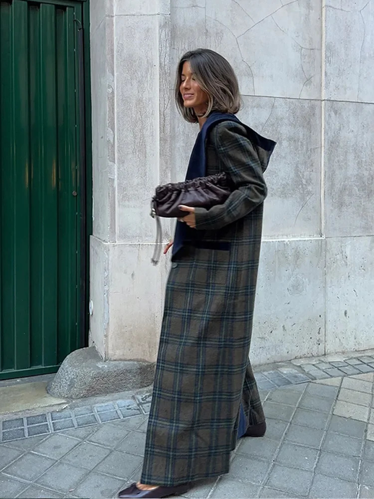 Women Plaid Printing Velvet Lapel Wool Blends Overcoat Fashion Button Double Pocket Long Coats Lady Warm Street Outwear 241213