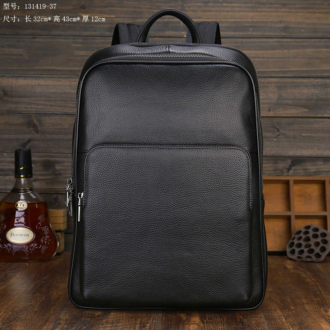 Backpack Men's leather backpack Simple and light travel bag Business casual men's large capacity travel computer bag 241215