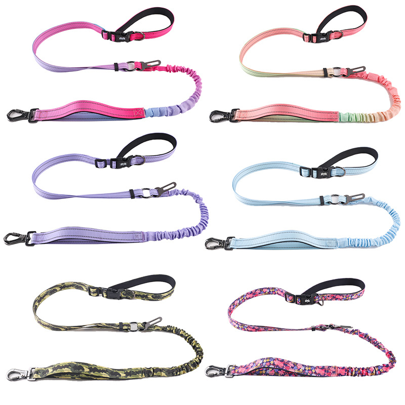Pet dog explosion-proof punch pet leash lengthened thicker training dog traction does not strangle hands pet supplies