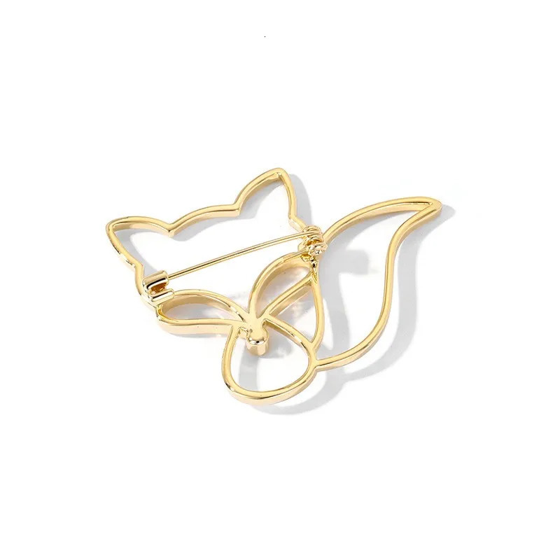 2024 Fashion Elegant Creative Hollow Reflective Plush Cute Clothing Accessories Battery Wholesale 241210