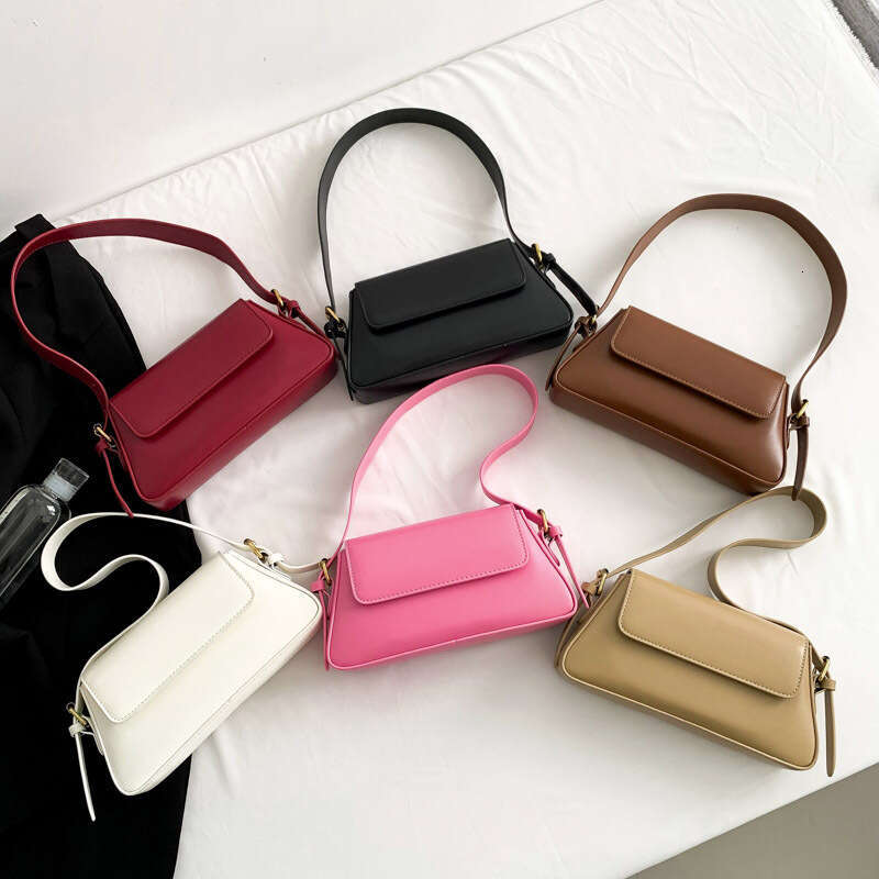 Internet celebrity high-end small square women's Korean version fashionable versatile single shoulder crossbody practical commuting armpit bag 20
