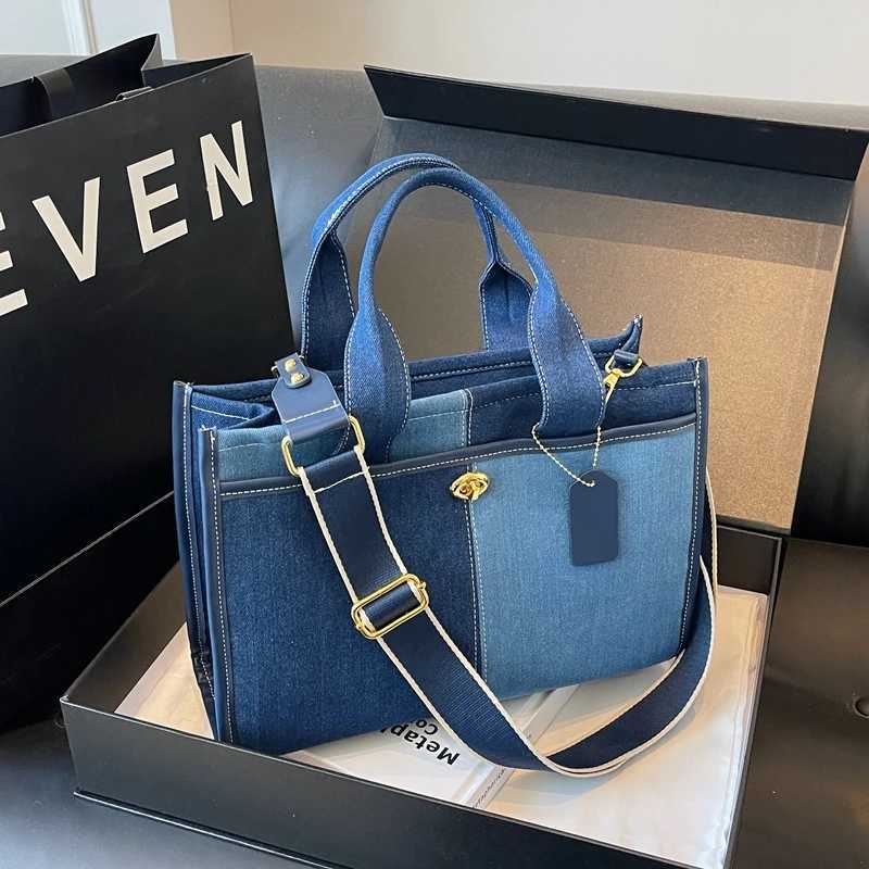 New luxury Denim fabric womens handbag square shoder womens handbag designer bag Womens simple crossbody tote bag Y241212