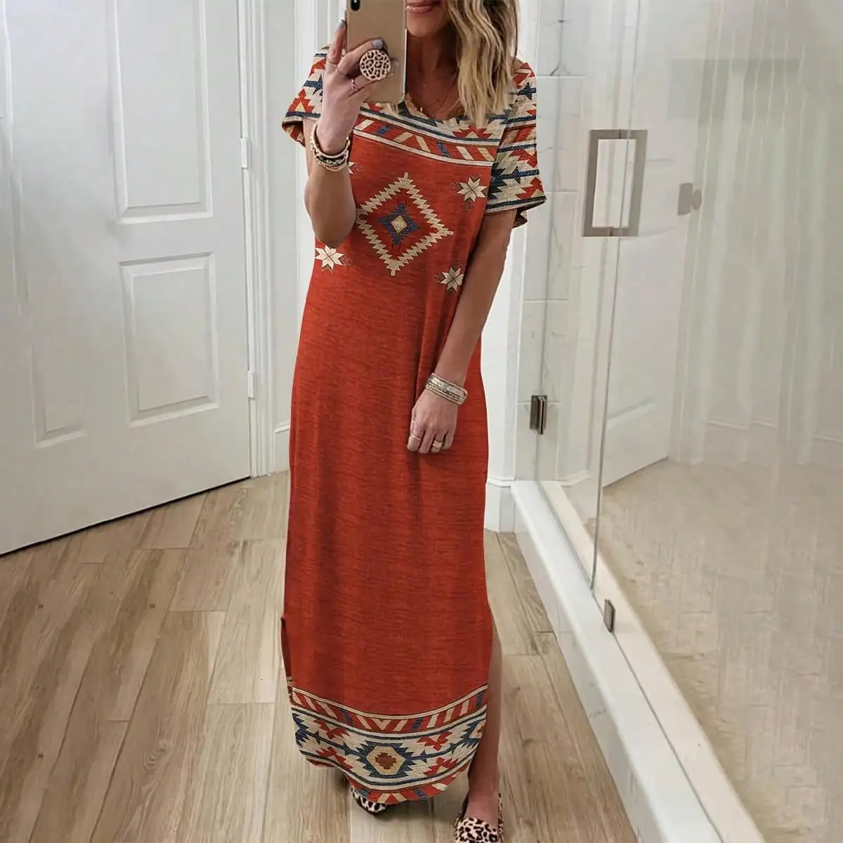 Womens ethnic holiday casual geometric print short sleeved knitted long skirt 241212