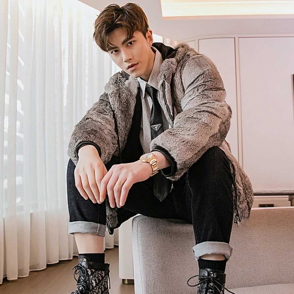 2022 Winter Mens Fur Coat Genuine Rabbit Fur Full Leather Coat with Fashion Hat Genuine Rabbit Fur Leather Jacket W241213