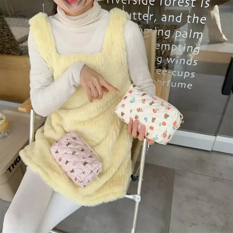1 Cute Cartoon Girl Makeup Bag Korean Fashion Flower Series Makeup Brush Bag High Capacity Handbag Pencil Box 241212