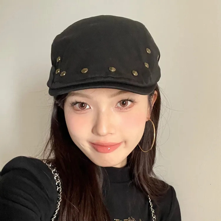 Rivet front hat childrens retro spice girl strap womens mens artist beret outdoor fashion M5 241210
