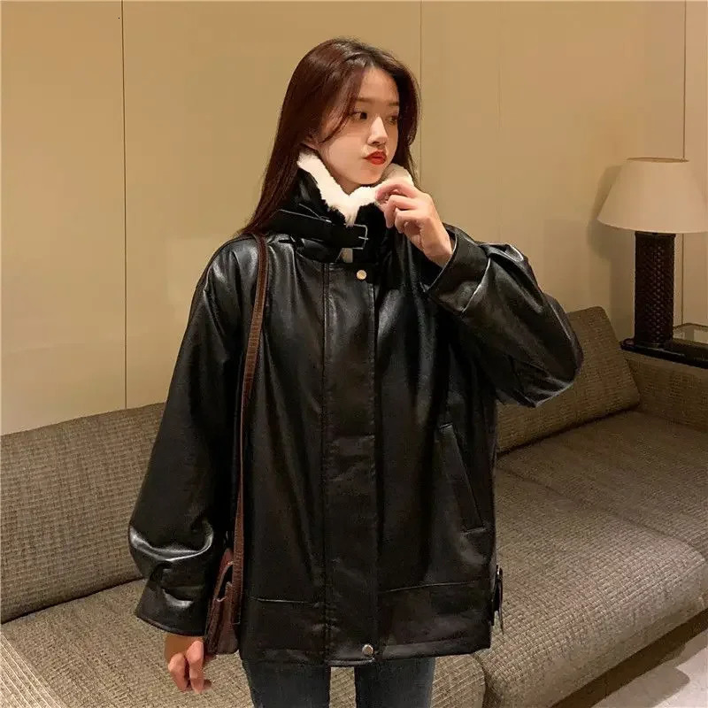 Vintage Thick Warm Leather Jacket Winter Womens Plush Loose Fur Integrated Collar Long Sleeve Jacket Korean Womens Street Clothing 241210