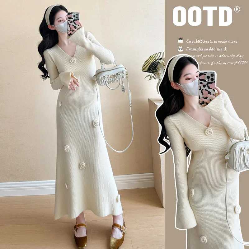 Materni Fall Vintage Flower Dress Pregnant Woman Fashionable V-neck Knit Dress With Flower Long Sleeve Dress Pregnancy WearXJ241213