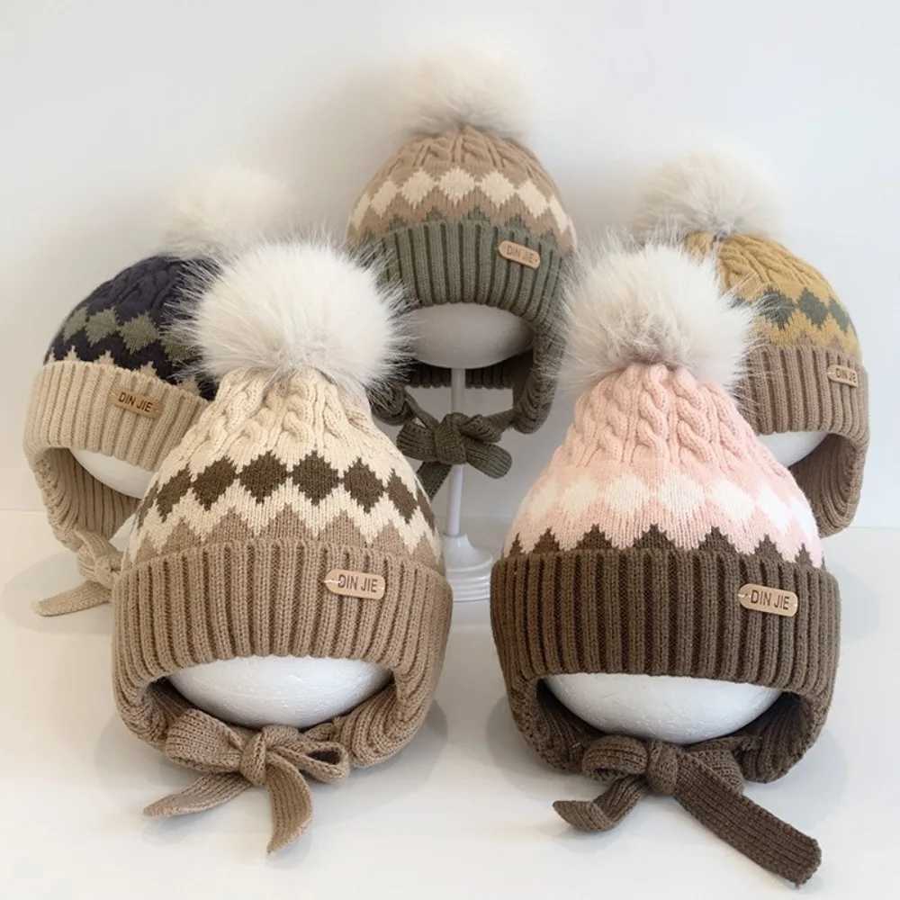 New 2-5 year baby knitted hat warm and thick childrens ear cap windproof knitted wool hat autumn and winter W241213