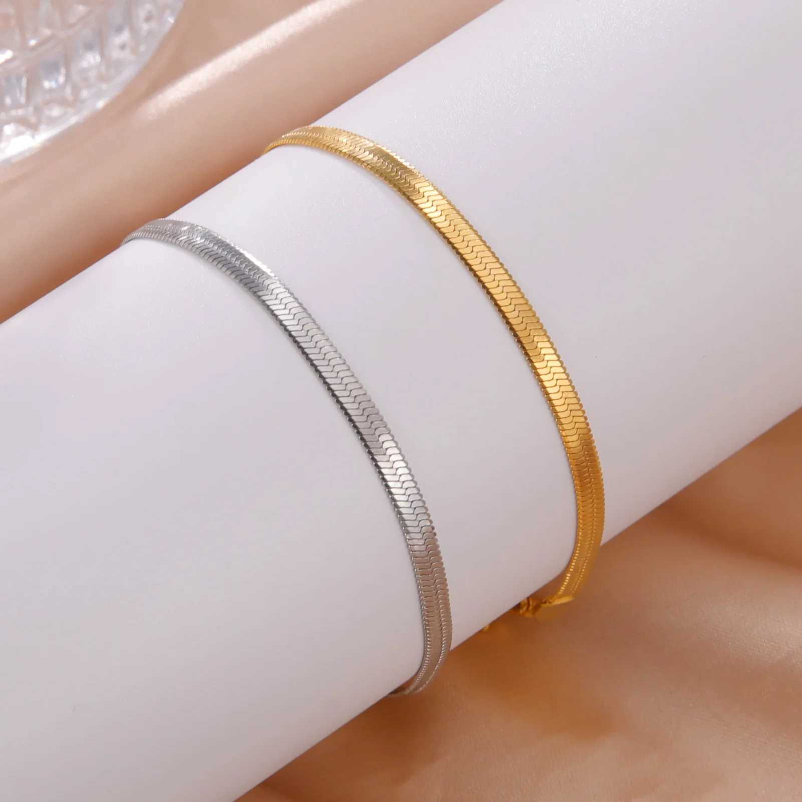 HIPEE Trend Stainl Steel Flat Snake Bone Chain Bracelet for Women Men 2/3/4/5MM Width Snake Chain Bangles Jewelry Party GiftsXJ241218