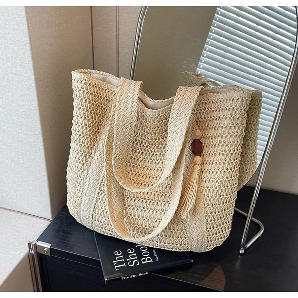 Straw Woven Shoulder Bags for Women Summer Beach Handbag with Tassel Female Fashion in Khaki Beige 241203
