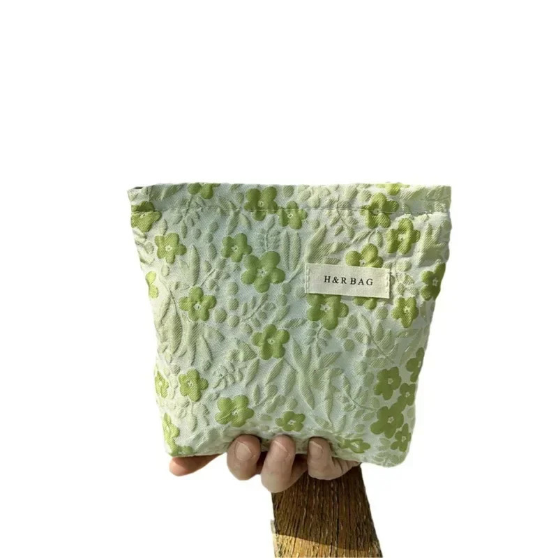 1-piece Ins floral womens handbag fashionable green floral makeup bag girls travel outdoor high-capacity makeup bag 241212