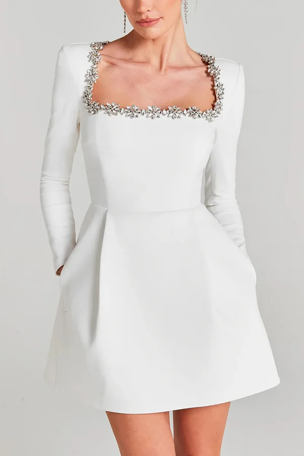 2025 Evening Mini Dress Women Red Velvet Black Rhinestone Decor Square Neck Long Sleeve Skinny Diamond Dresses Lady Party Gown 241213