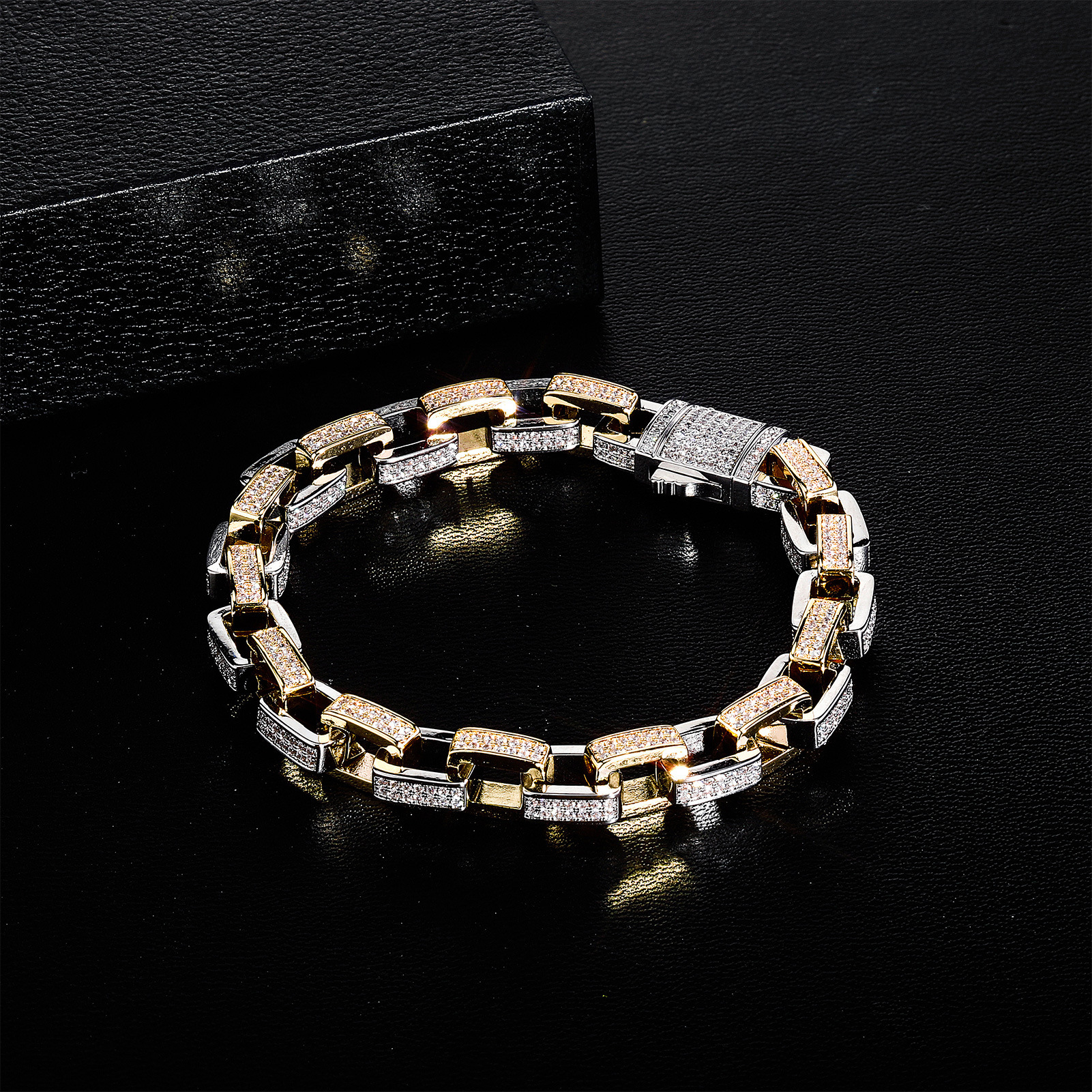 Hip Hop New Geometric Square Link Chain Mens Bracelet Bling Cubic Zircon Spring Buckle Bangle Bracelets 14k Gold Miami Rapper Bijoux Pulsera Hombre Wo