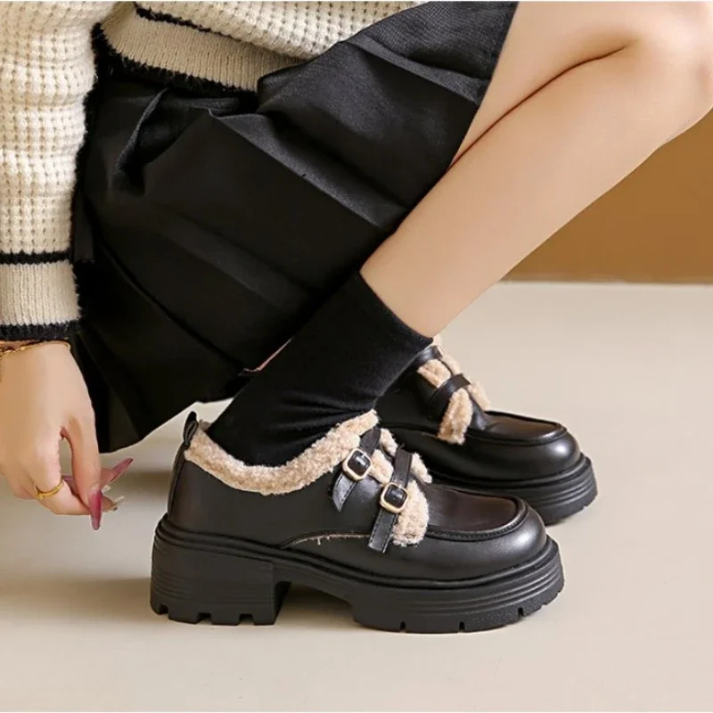 British Style Leather For Girls Winter 2024 Thick Soled Lamb Wool Warm Uniform School Cotton Shoes Plush PU Woman