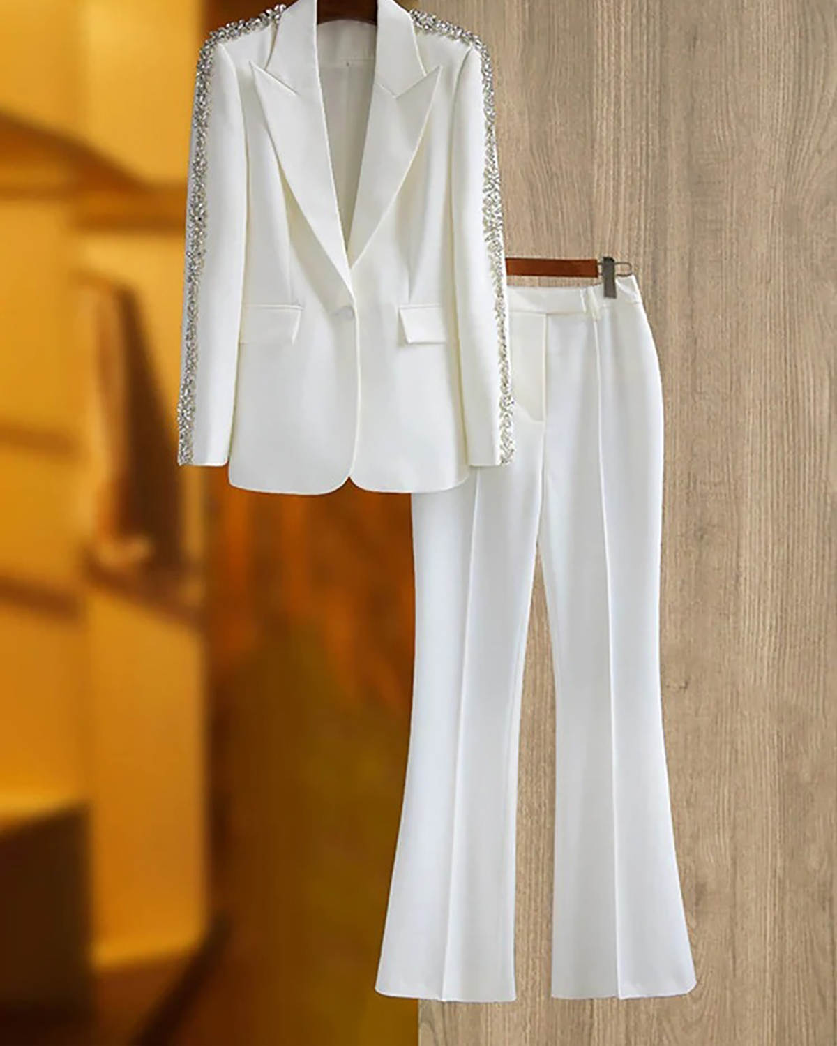 Gorgeous Women Suits Peaked Lapel One Button Blazer Ladies Outfits Classic 2 Pieces Sets Pants Jacket Modern Mother Of The Bride Suits Customized