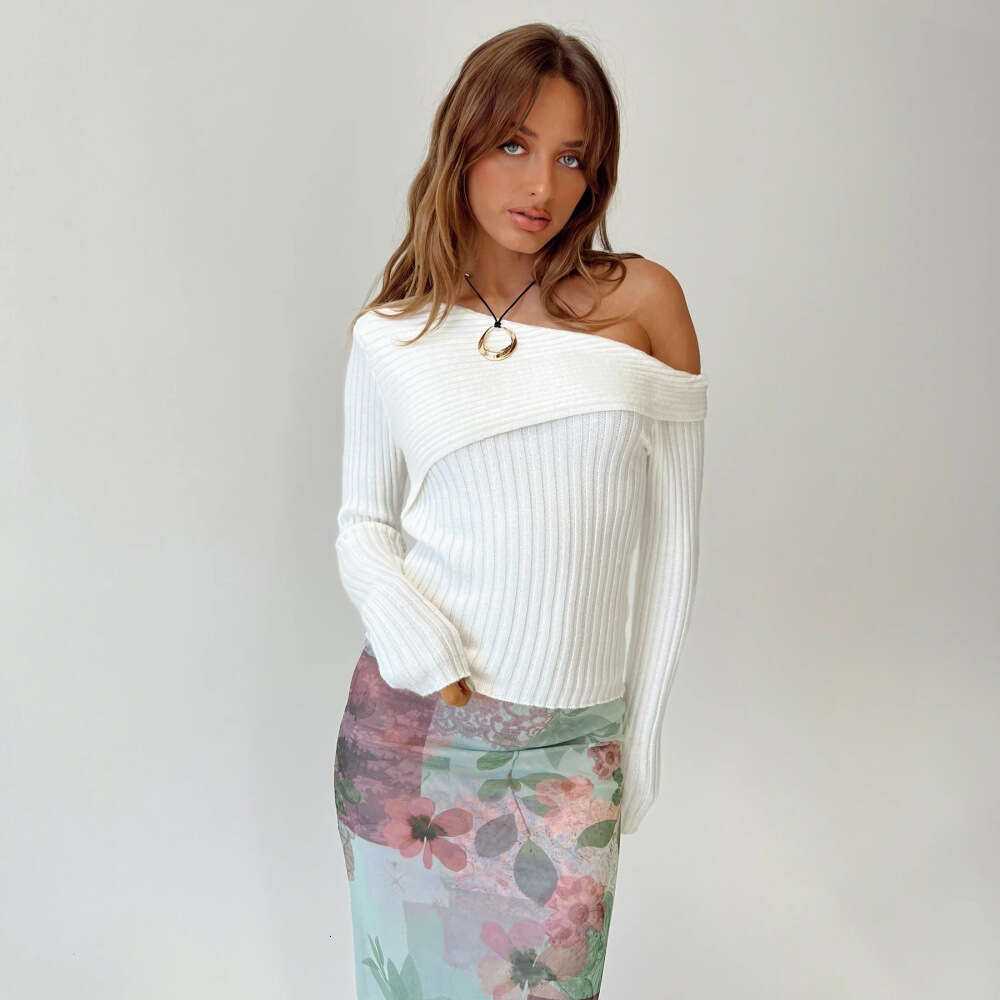 2024 New French Top Sexy Umbilical Short Knitted Sweater for Women