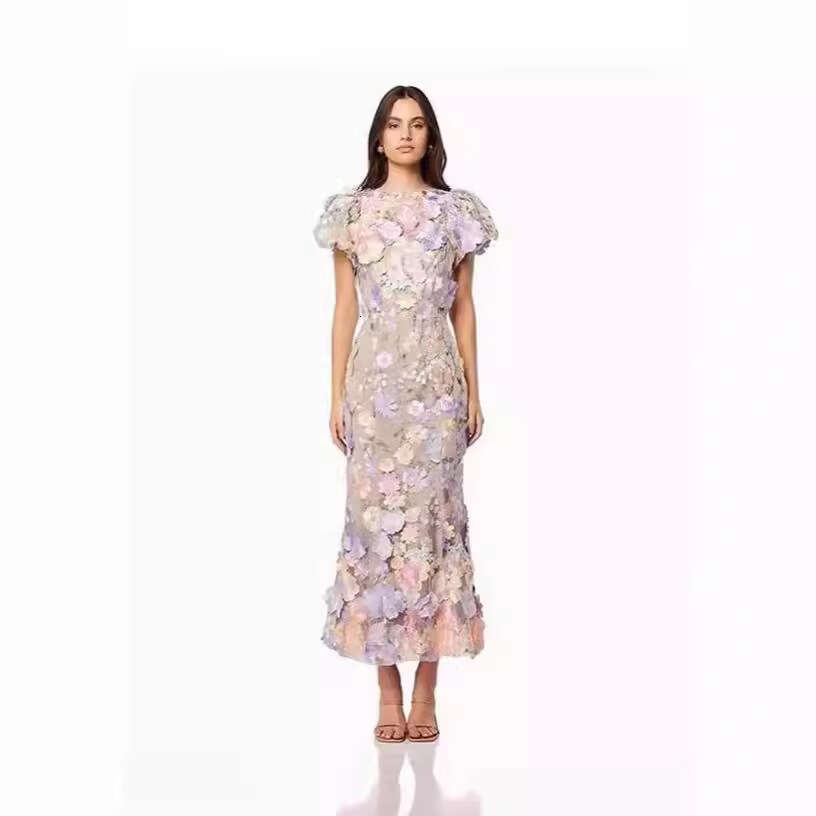 Spring New Light Round Neck Embroidered Three-Dimensional Wer Bubble Sleeve Mid Length Dress With Wrapped Buttocks And Fishtail Skirt