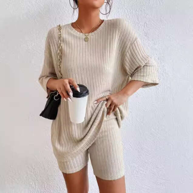 2024 New Knitted Casual Fashion Spring Commuter Round Neck Loose Women's Shorts Set for Europe and America