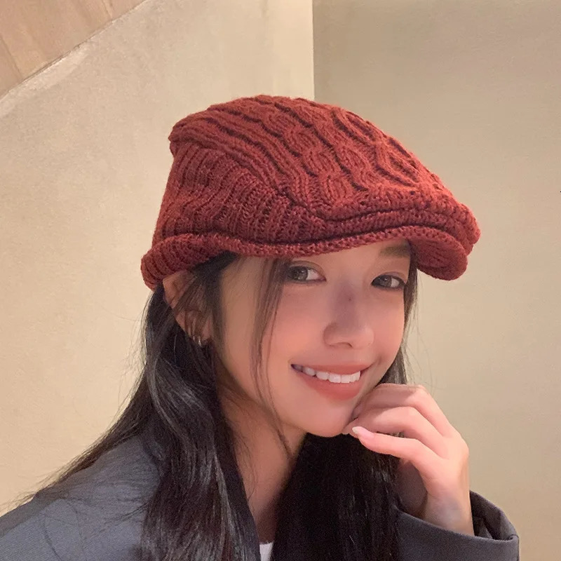 Short Tail Coat Autumn Knitted Linen British Retro Style Front Hat Womens Earmuffs Warm Plush Beret 241210