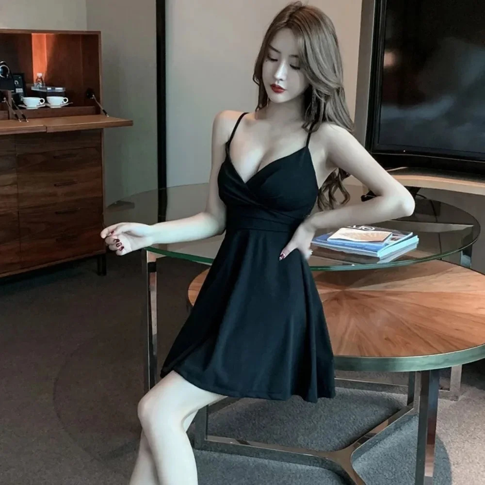 Nightclub girl sexy dress Vneck Flare Skirts wine red ultrathin body mini summer clothing 241212