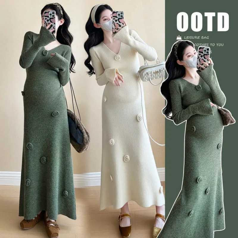 Materni Fall Vintage Flower Dress Pregnant Woman Fashionable V-neck Knit Dress With Flower Long Sleeve Dress Pregnancy WearXJ241213