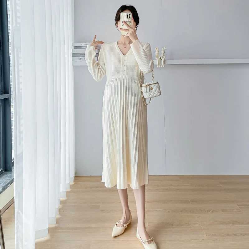 Pregnant Dresses 2024 Womens Spring 2024 New Fashionable V-neck Woolen Materni Clothes Elegant Chic Solid Color Korean SleXJ241213