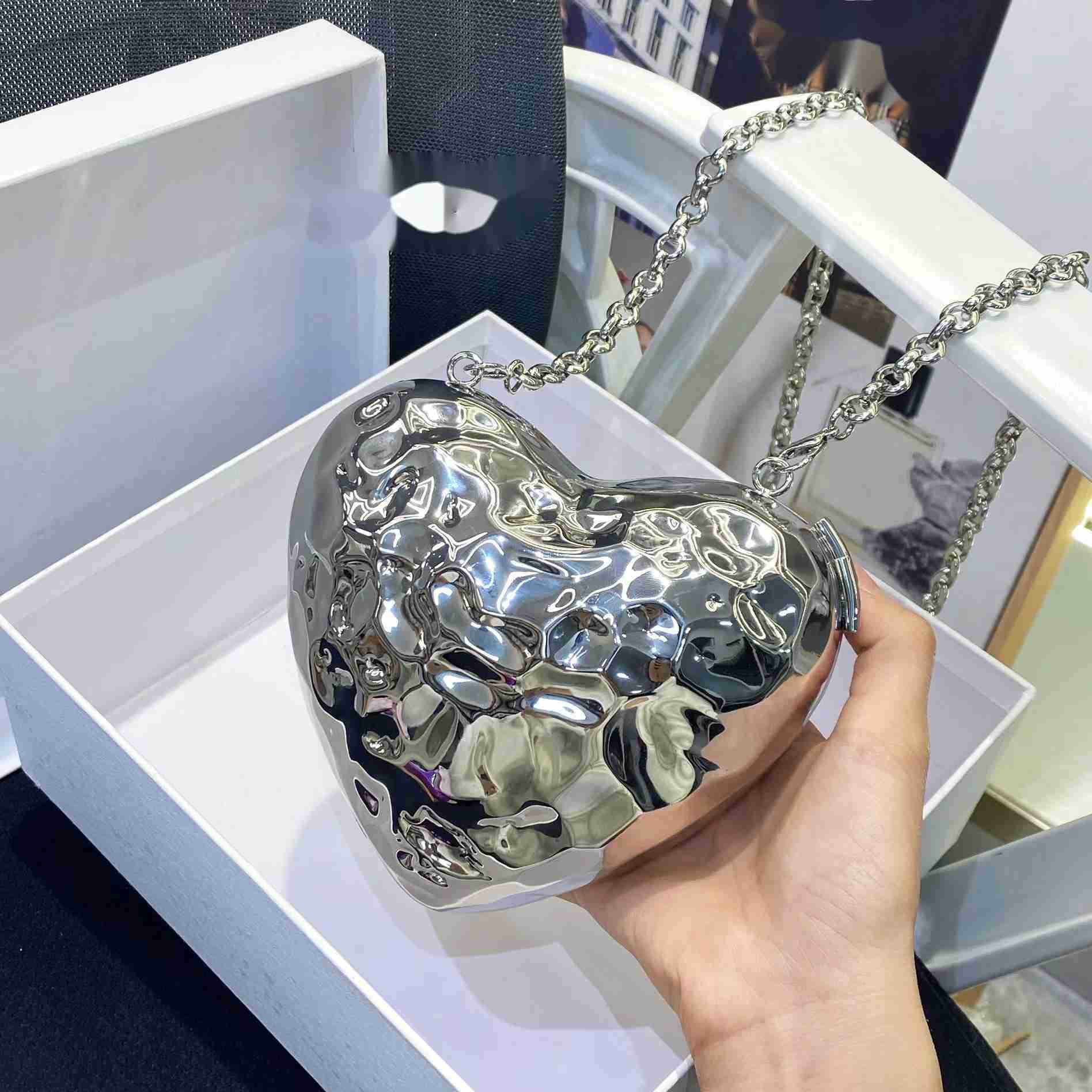 Metal Silver Mini Love Alien Meteorite Box Shell Bag Banquet Key Lipstick Chain Crossbody Small Bag Girl