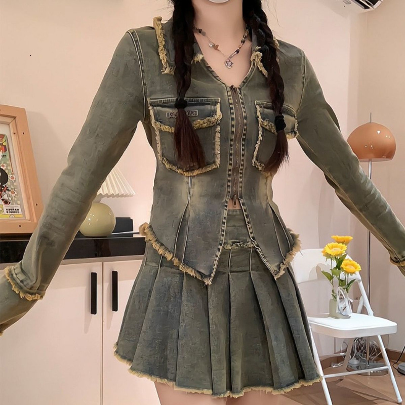 Womens two-piece retro A-Line mini denim skiing and long sleeved Harajuku Y2k skiing set 2000 pieces summer clothing 2024 241214