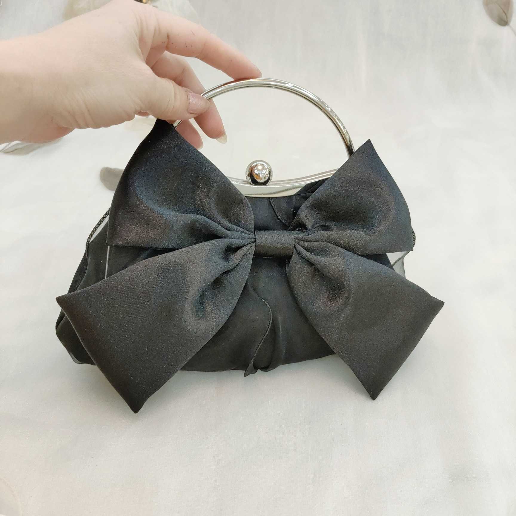 Clutch Bag Bowknot Lolita Bag Pearl Chain Hanfu Bag Cheongsam Handbag Crossbody Fairy Soft Girl Small Bag 240920