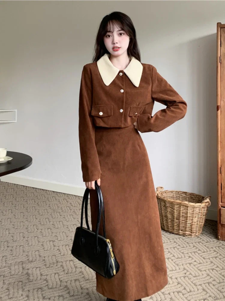 Fashion Two Piece Set Autumn Corduroy Versatile Solid Lapel Button Pocket Small Fragrant Coat Slim Aline Half Length Skirt 241211