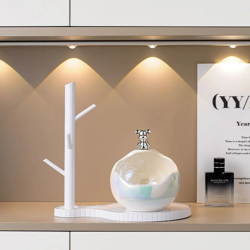 Bear Key Storage Entryway Ornaments Ceramic Nordic Entry Key Storage Rack Interior Decorations Creative Tray Ornaments 241214