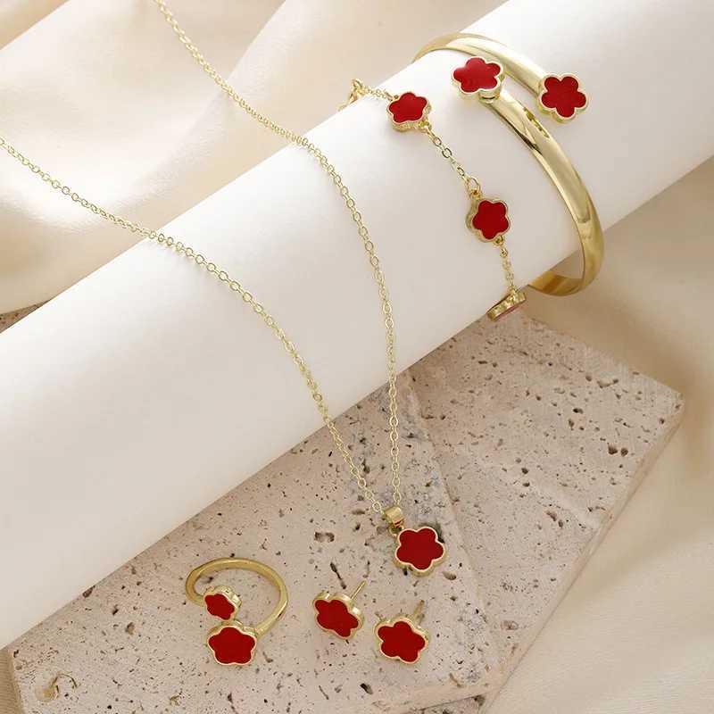 Lucky Five-petal Flower Earrings Necklace Ring Bracelet Five-piece set for Woman Fashionable Accories Party JewelryXJ241214
