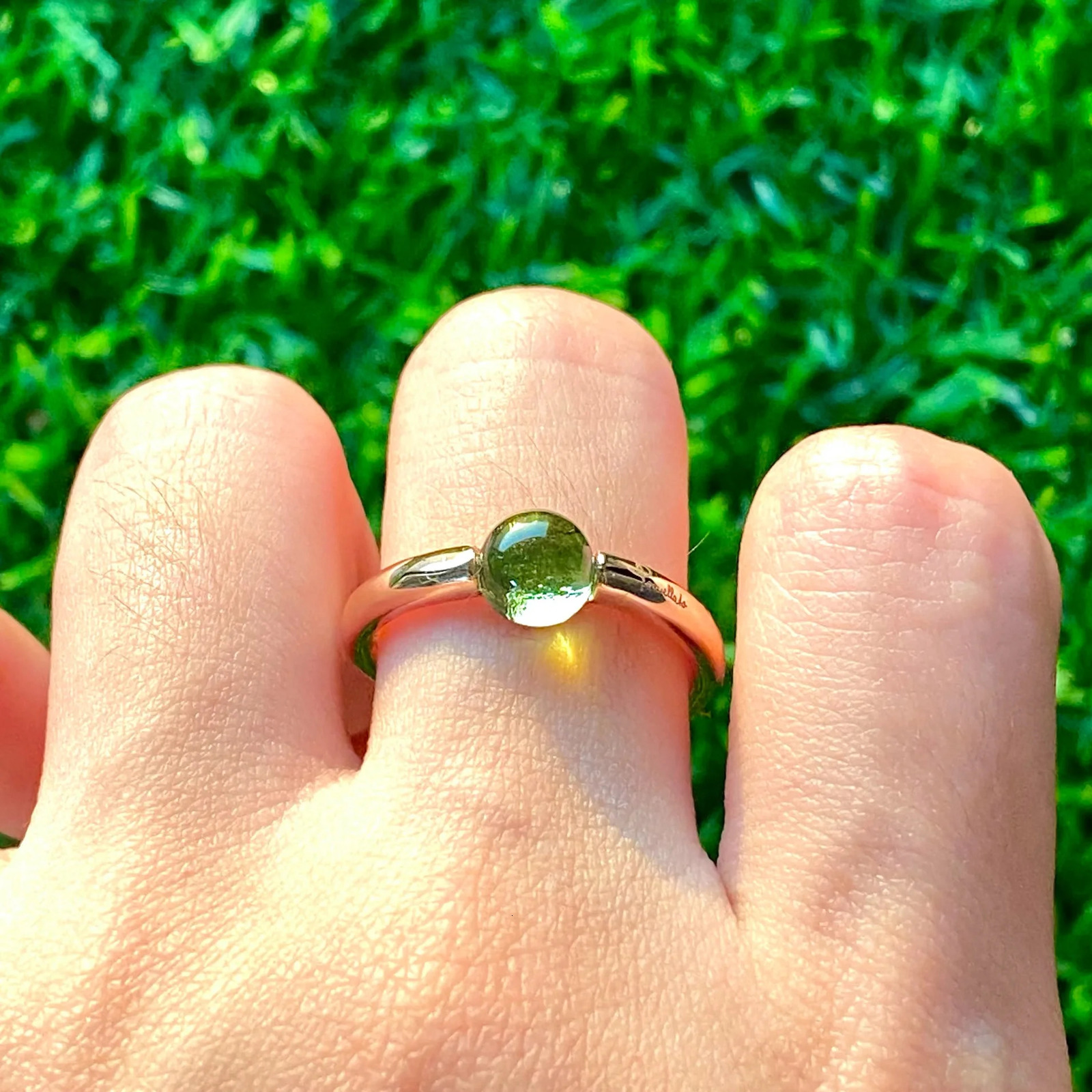 Simple Candy Style Ring Rose Gold-plated Stacking Round Crystal Ring Garnet Jewelry Anniversary Gift Girlfriend 241214