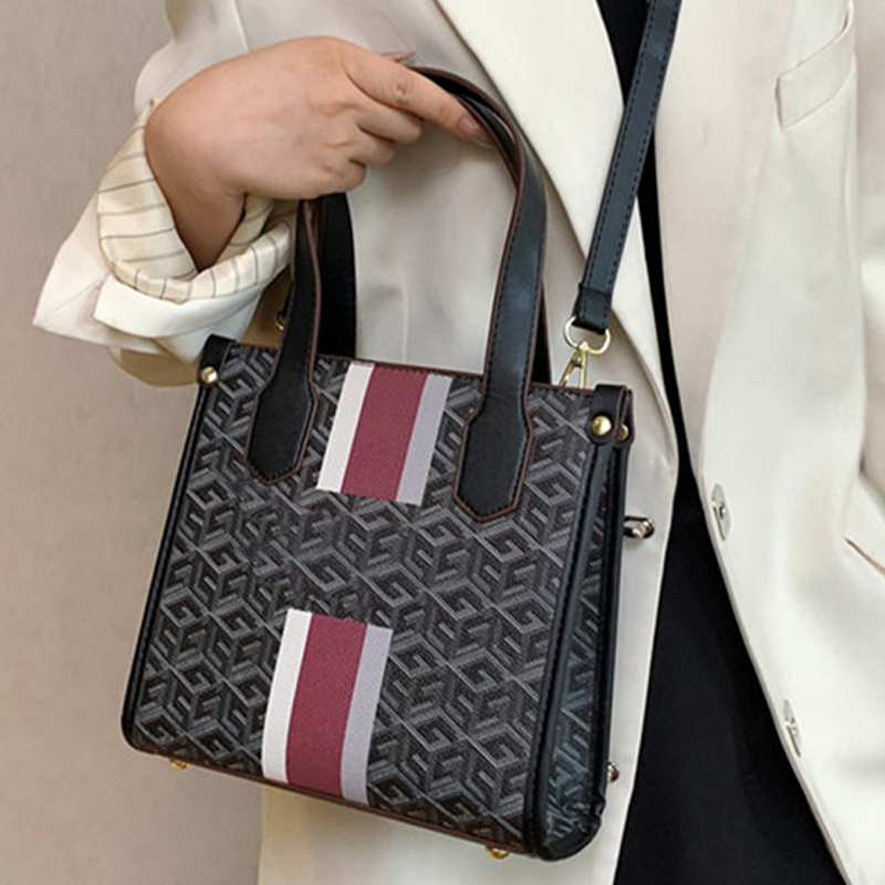 Luxury Guesse shoulder bag Designer tote Women y2k Wallet Fashion Handbag Lady Cross Body high quality Oversized purse beach Messenger Strap Bags