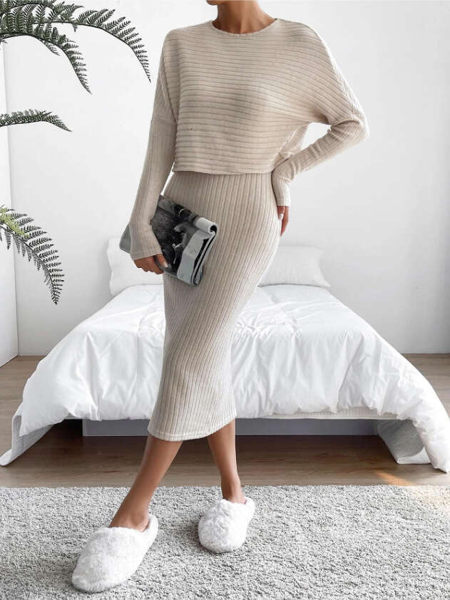 2023 casual suit women's autumn new style pit stripe fleece long sleeved top with suspender skirt