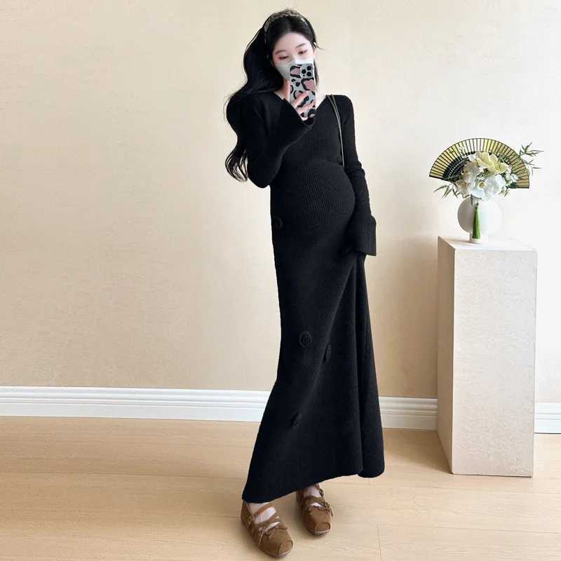 Materni Fall Vintage Flower Dress Pregnant Woman Fashionable V-neck Knit Dress With Flower Long Sleeve Dress Pregnancy WearXJ241213