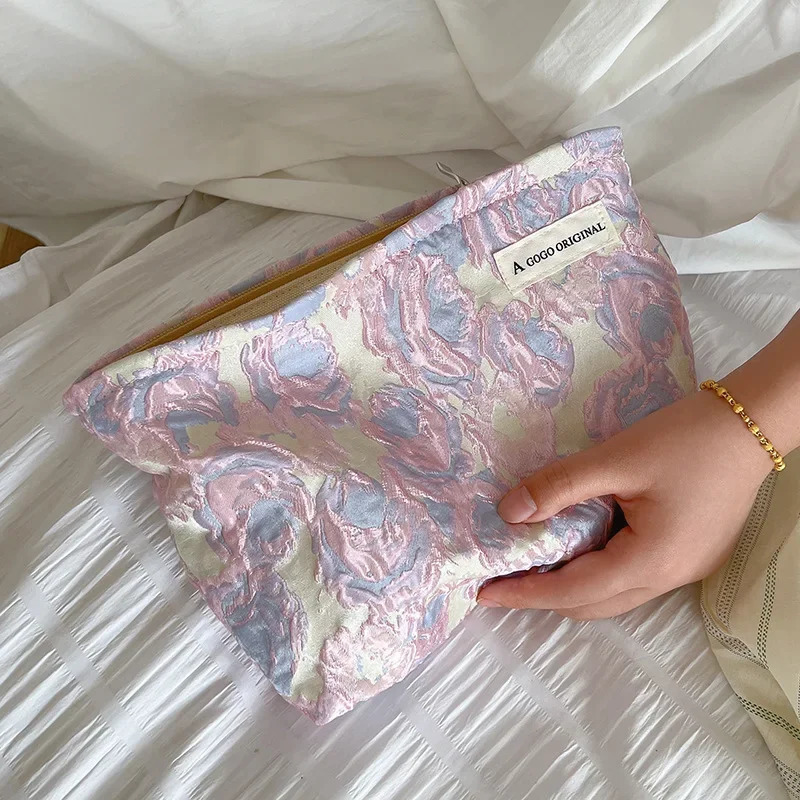 Pink Purple Rose Jacquard Fabric Clutch Makeup Bag for Women Portable Large Capacity Makeup Bag Travel Toilet Organizer 241212