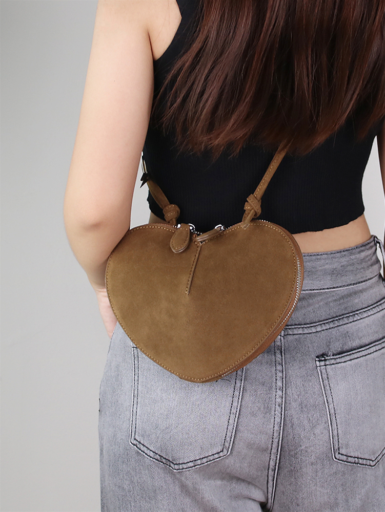 2024 New Niche Design Autumn High-End Suede Single Shoulder Crossbody Love Bag Creative Fashion Retro Women's Ba