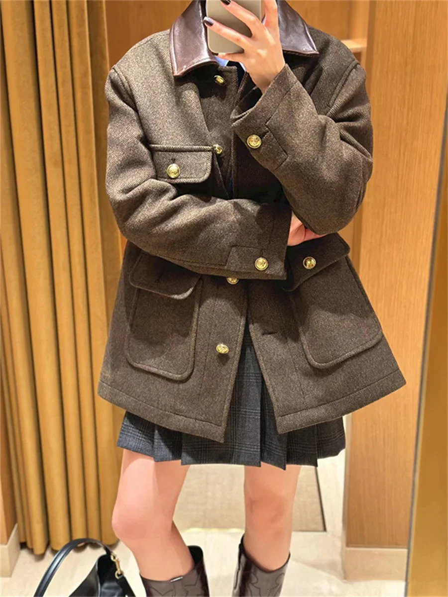 Twill Woolen Coat Womens Leather Splice Turndown Collar Multiple Pockets Fall Winter Loose Female Metal Buttons Jacket 241209